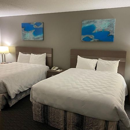 Travelodge By Wyndham Grande Prairie Buitenkant foto