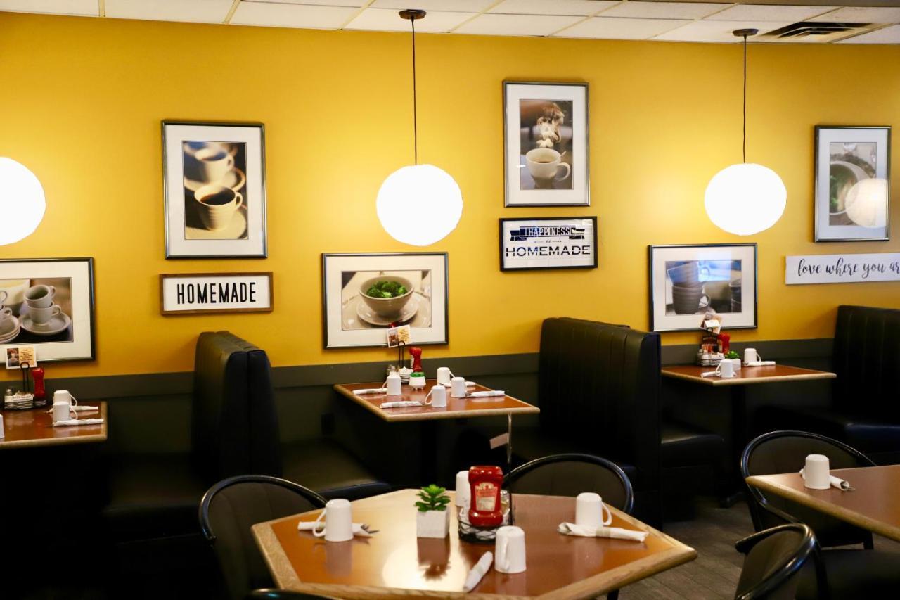 Travelodge By Wyndham Grande Prairie Buitenkant foto
