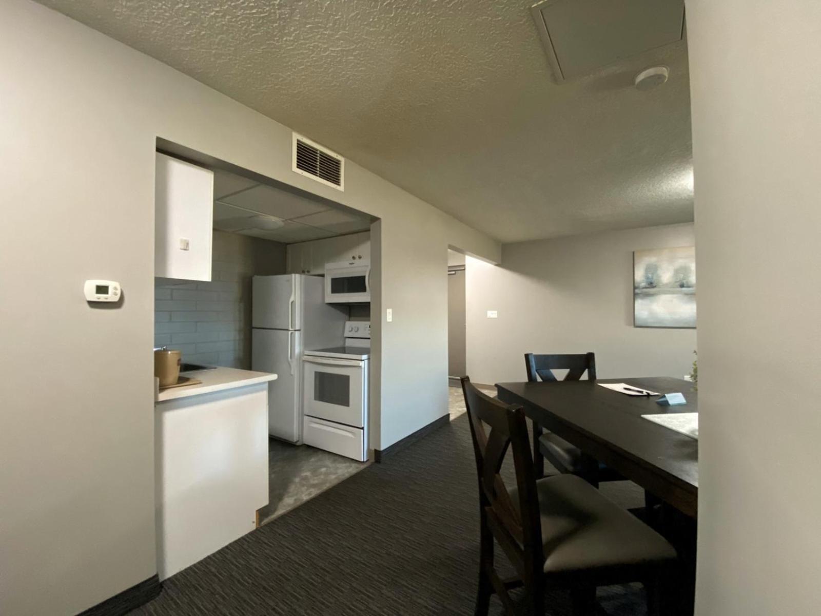 Travelodge By Wyndham Grande Prairie Buitenkant foto