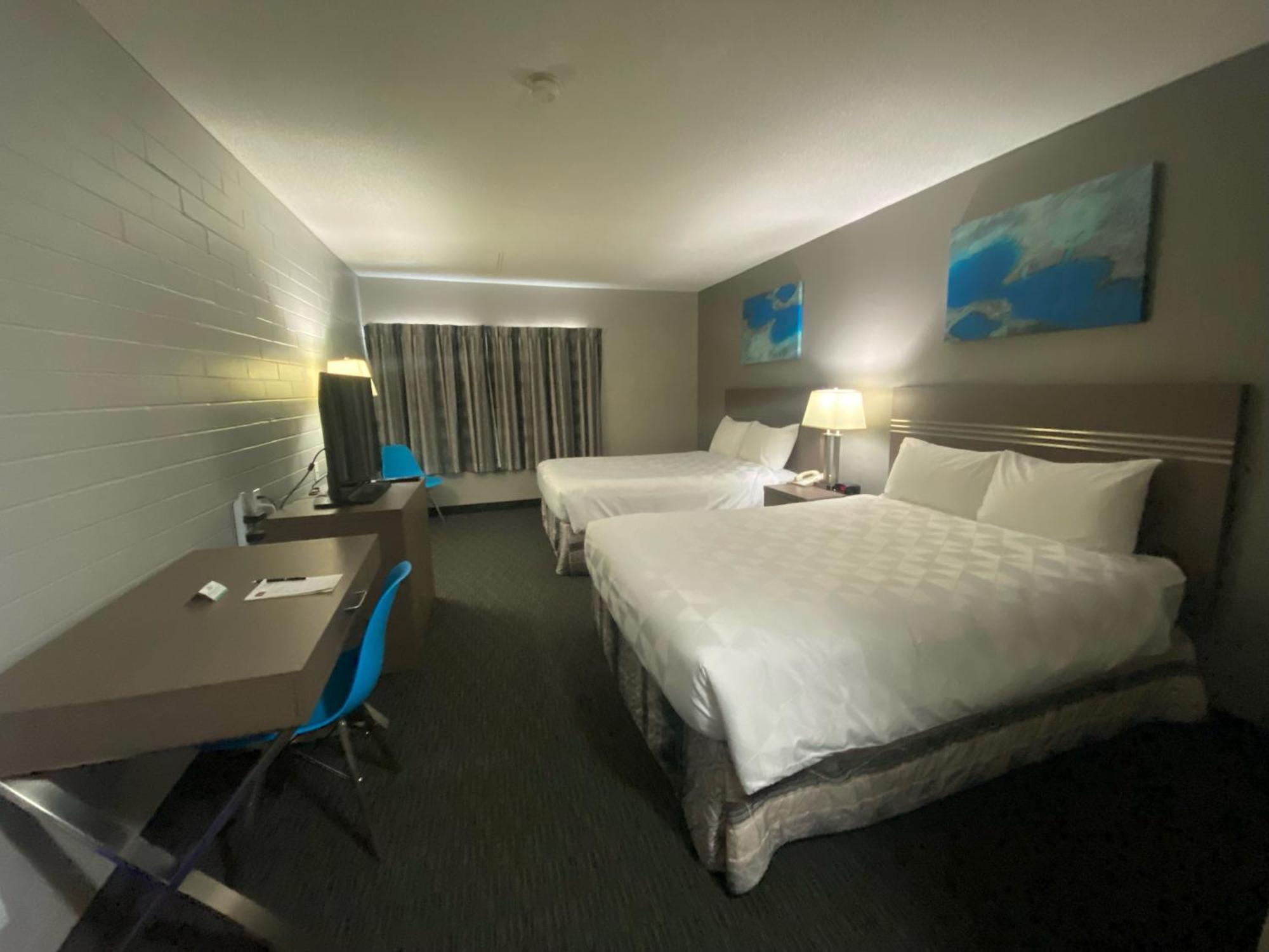 Travelodge By Wyndham Grande Prairie Buitenkant foto