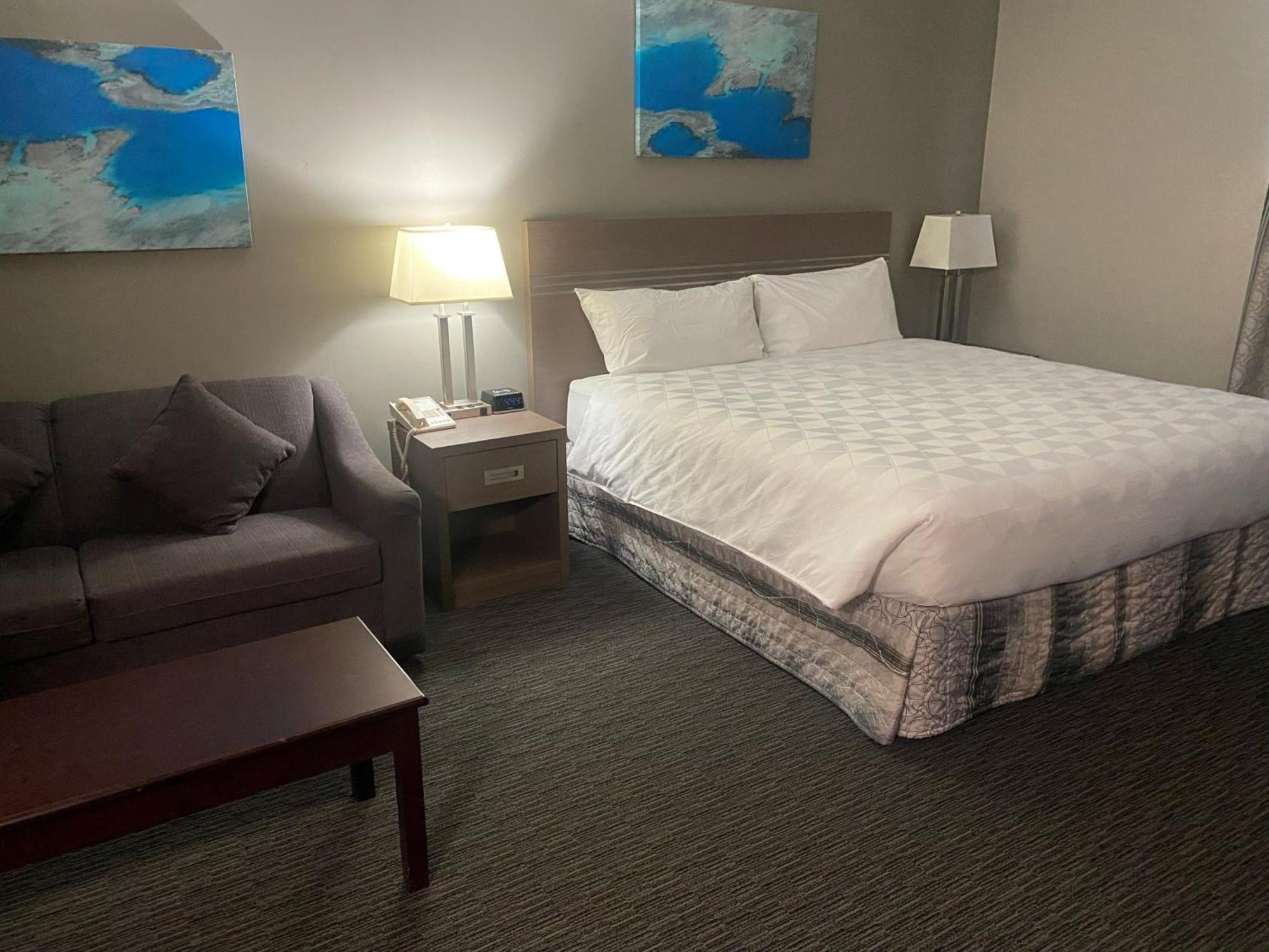 Travelodge By Wyndham Grande Prairie Buitenkant foto