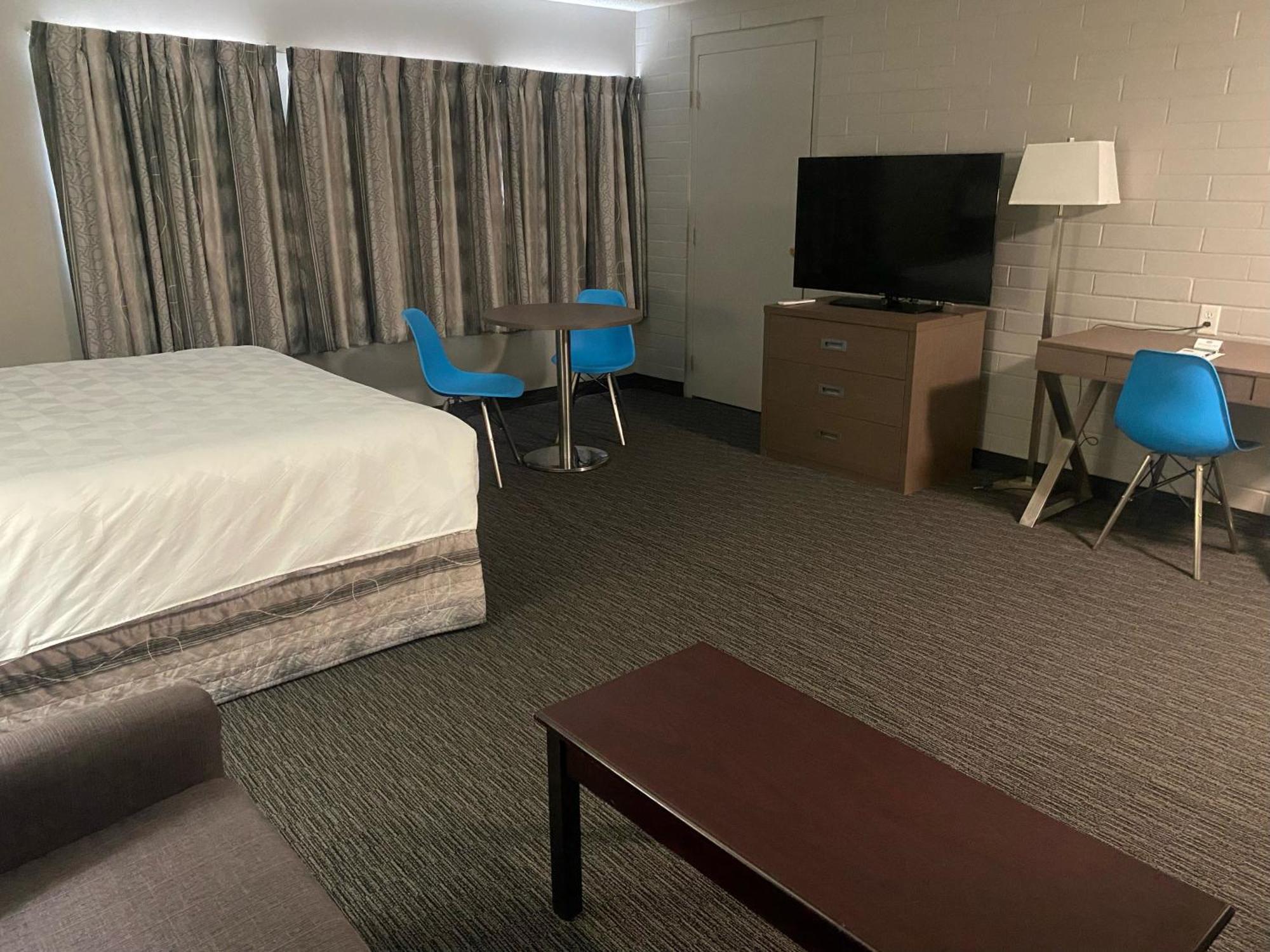Travelodge By Wyndham Grande Prairie Buitenkant foto