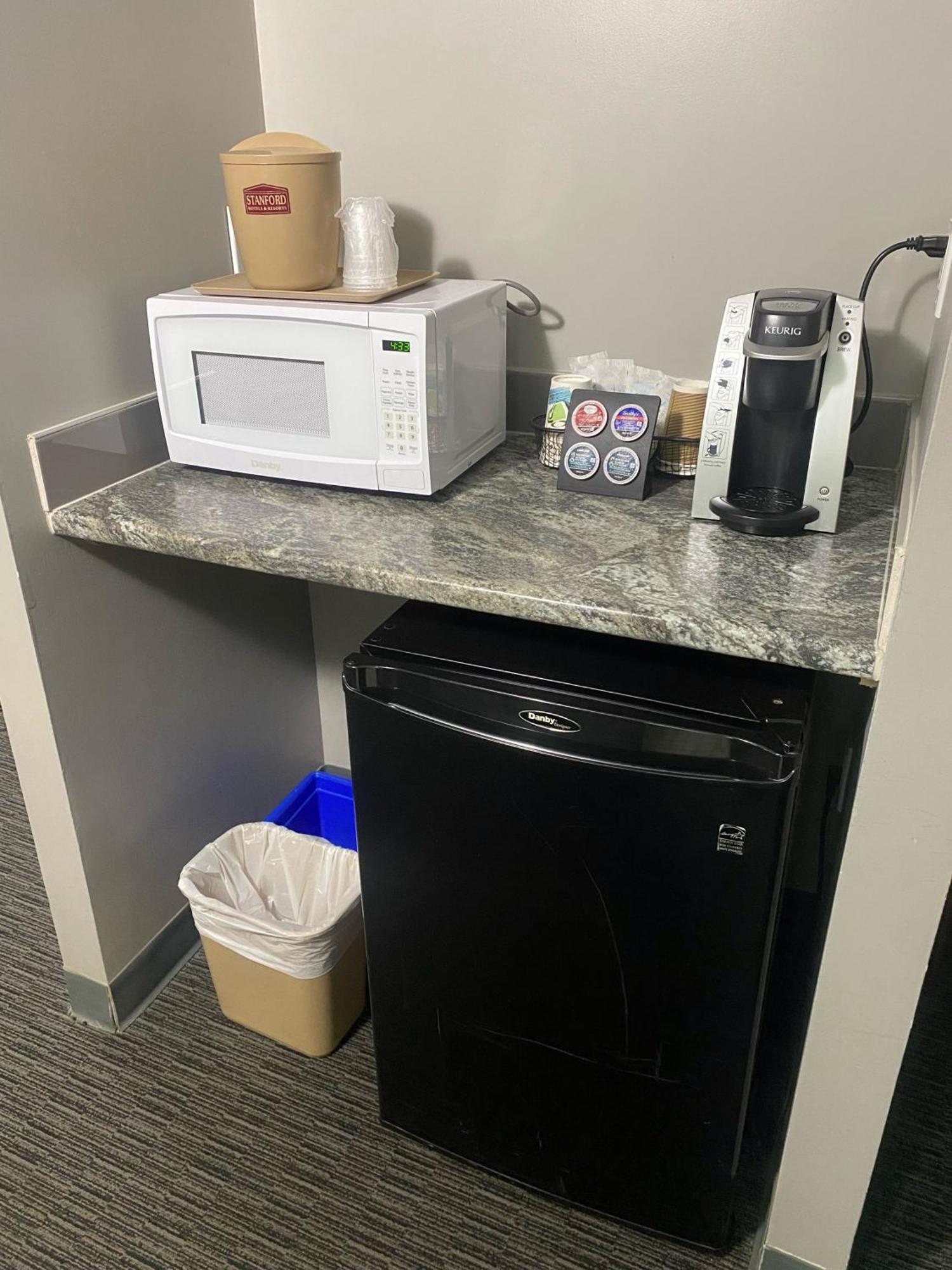 Travelodge By Wyndham Grande Prairie Buitenkant foto