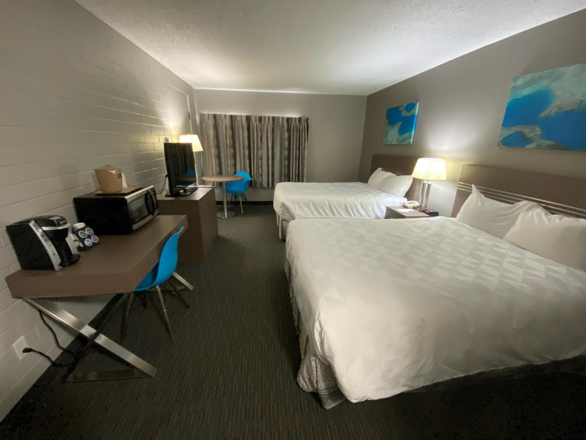 Travelodge By Wyndham Grande Prairie Buitenkant foto