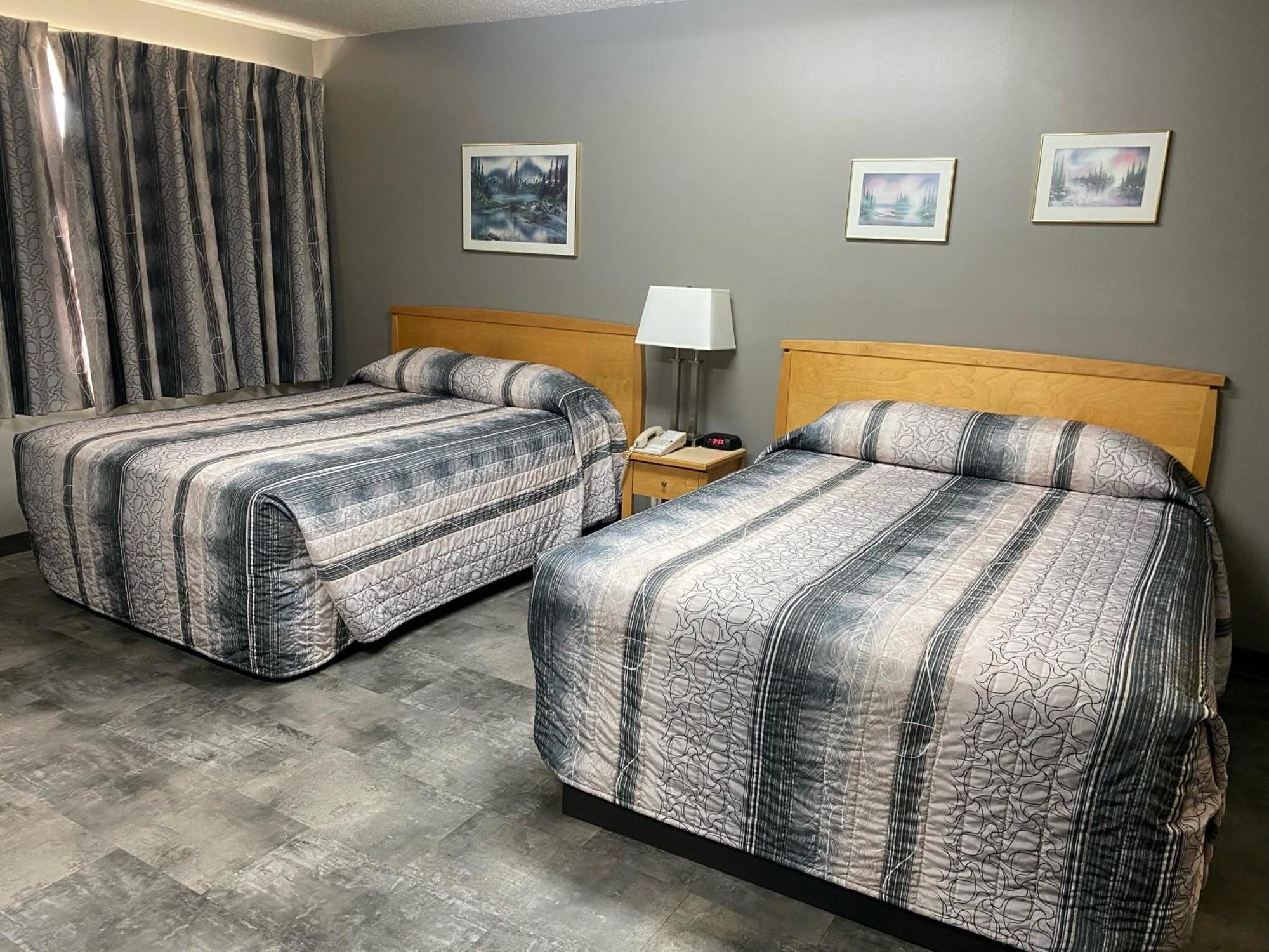 Travelodge By Wyndham Grande Prairie Buitenkant foto