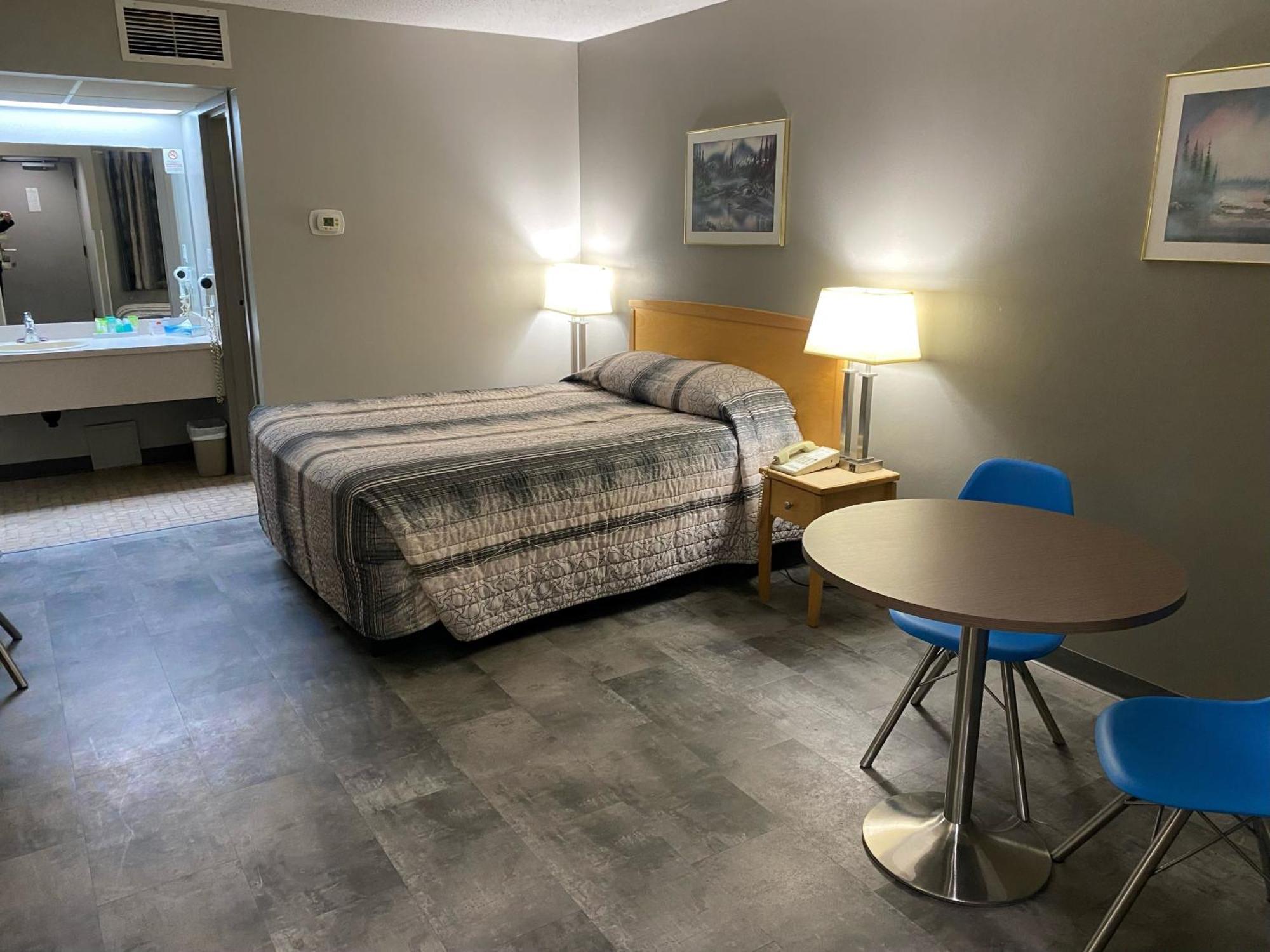 Travelodge By Wyndham Grande Prairie Buitenkant foto