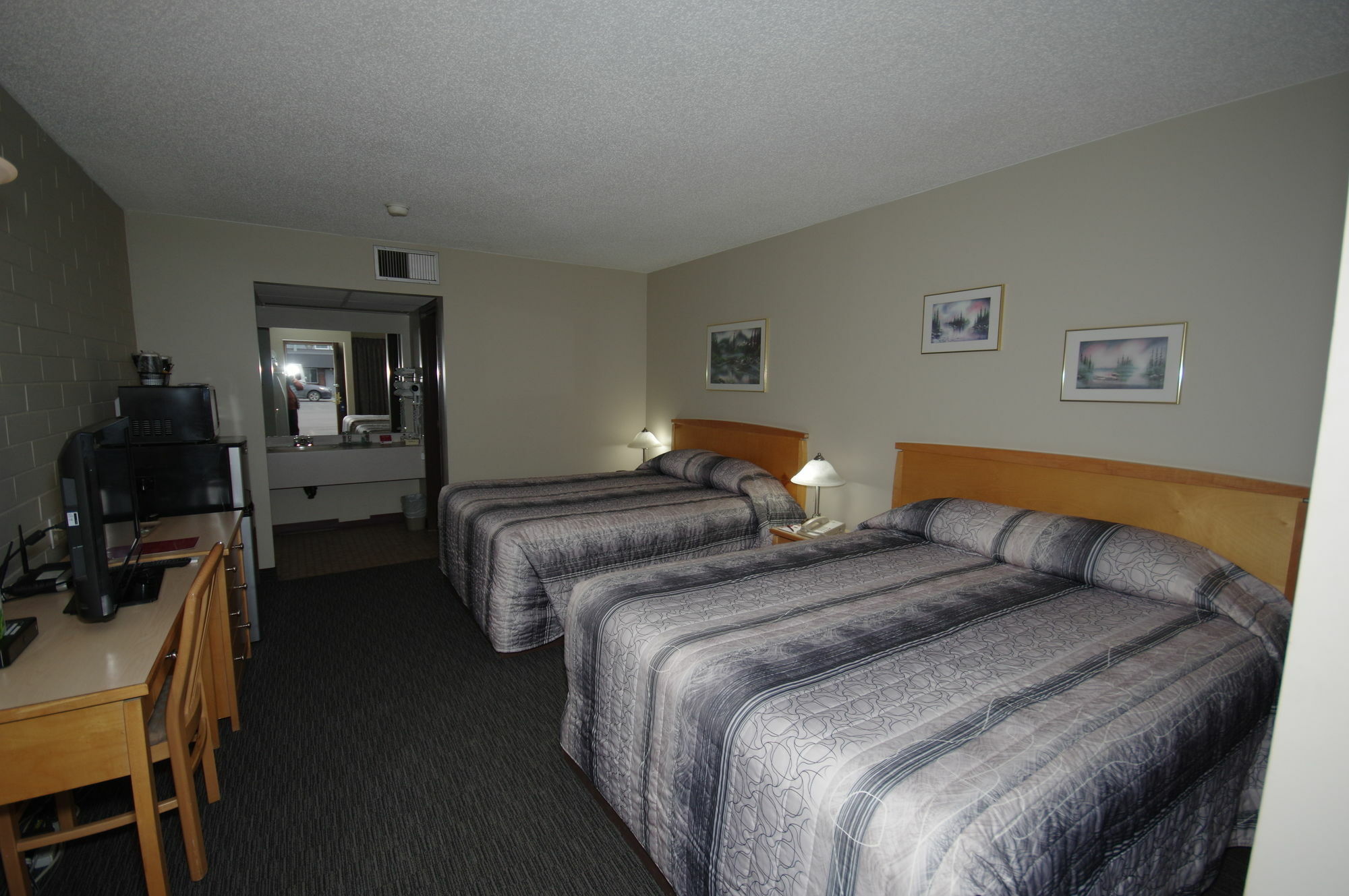 Travelodge By Wyndham Grande Prairie Buitenkant foto