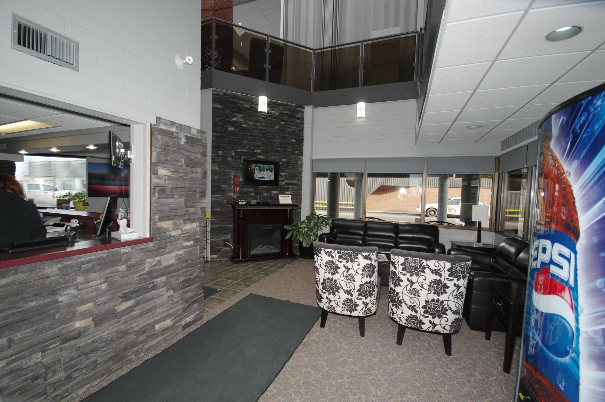 Travelodge By Wyndham Grande Prairie Buitenkant foto